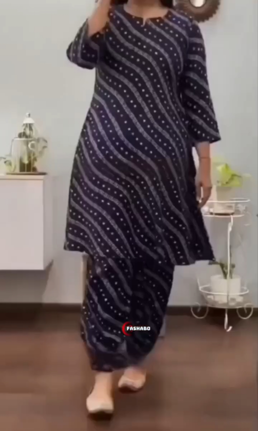 IMG_20260412_202210 .Womens rayon printed designer kurti with paint set | ethnic kurti set - Image 1